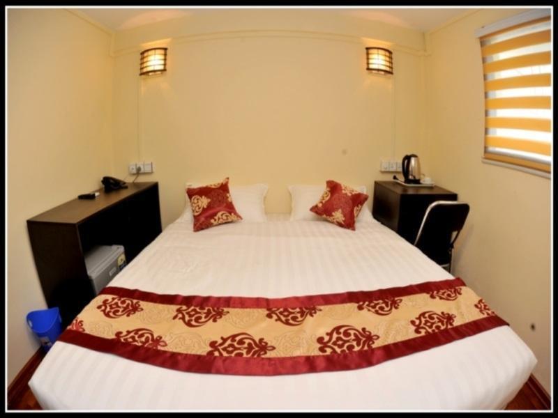 York Residence Yangon Eksteriør bilde