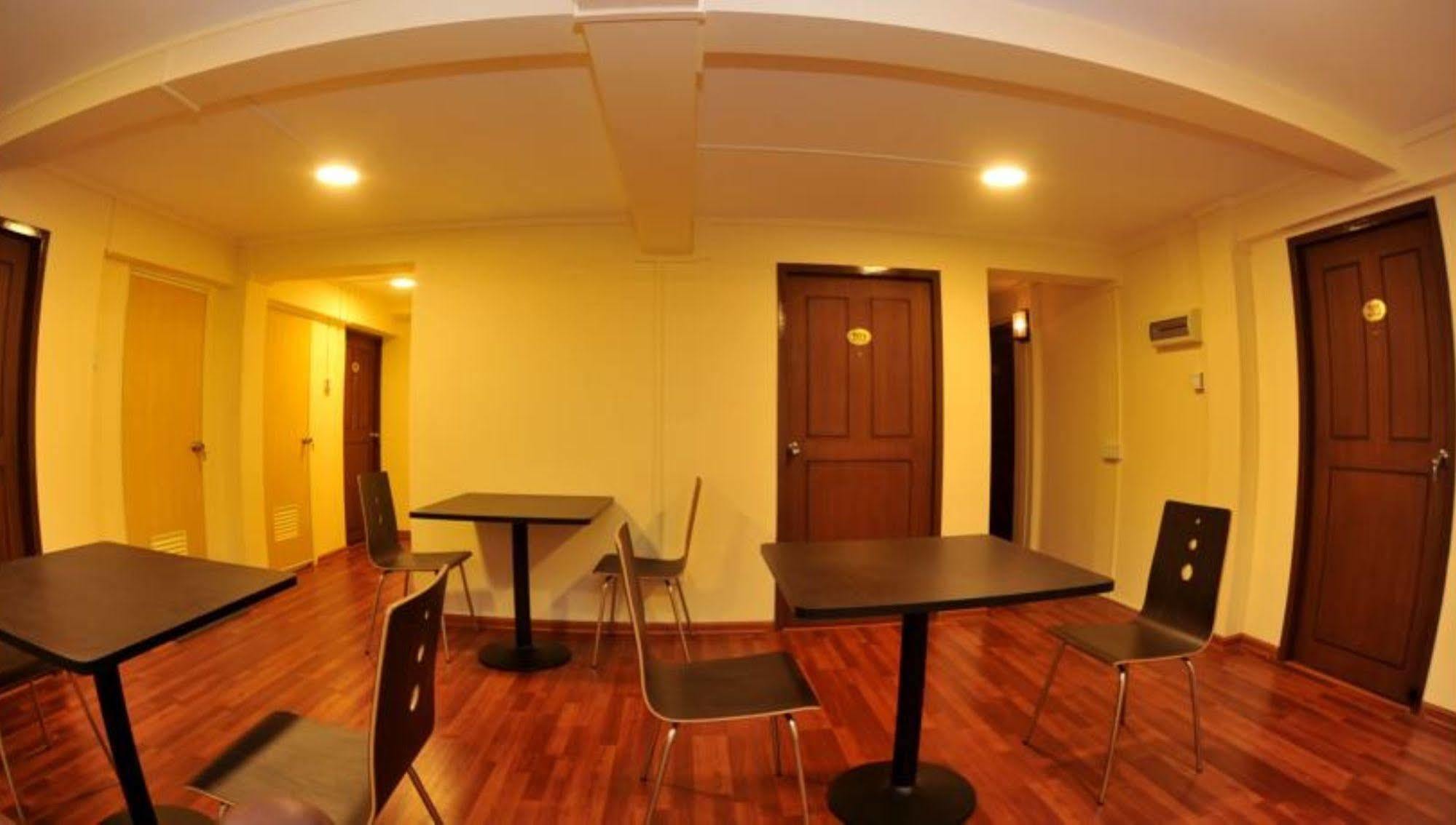 York Residence Yangon Eksteriør bilde