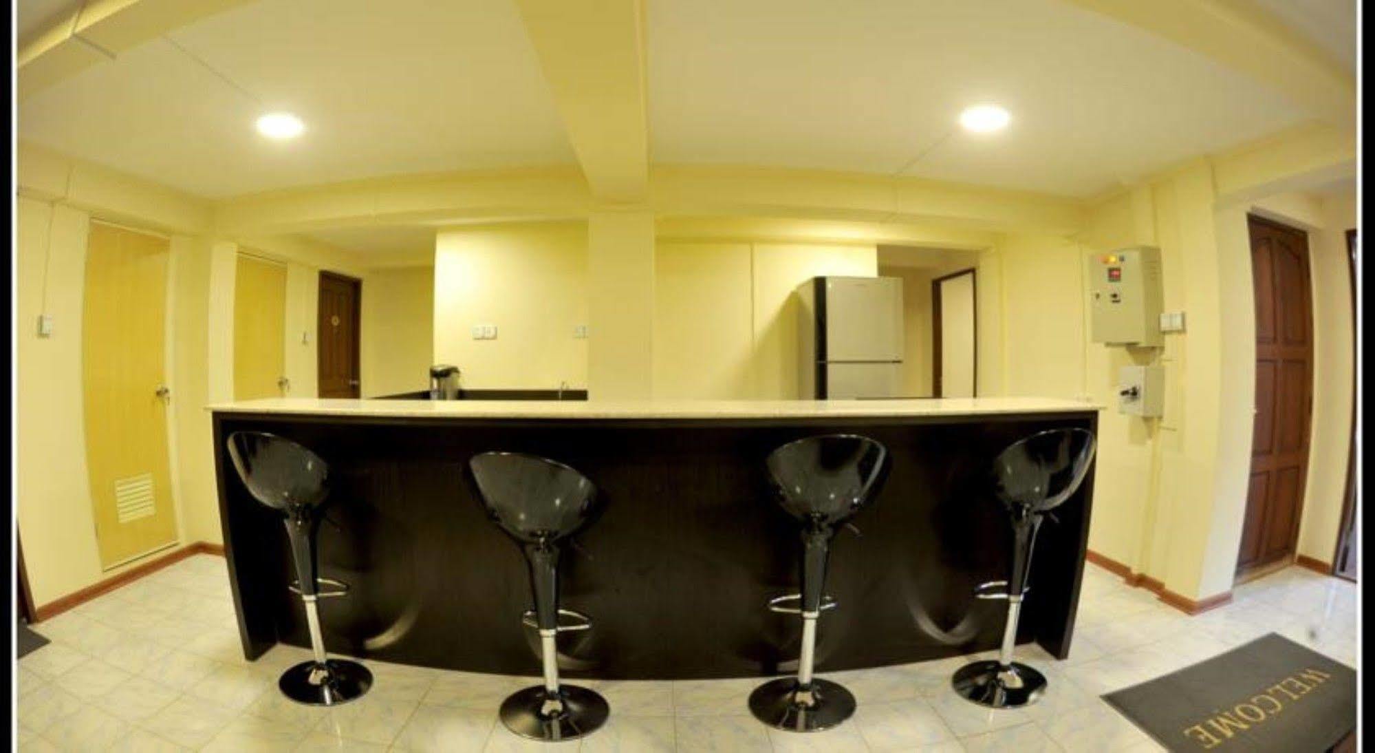 York Residence Yangon Eksteriør bilde